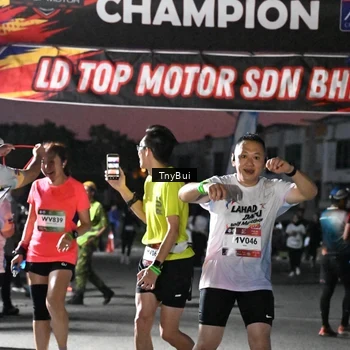 Runner Photo 7693582