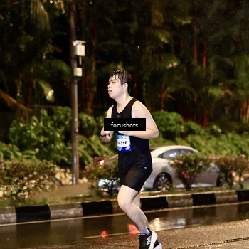 Runner Photo 7693586
