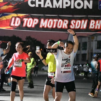 Runner Photo 7693590