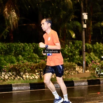Runner Photo 7693599
