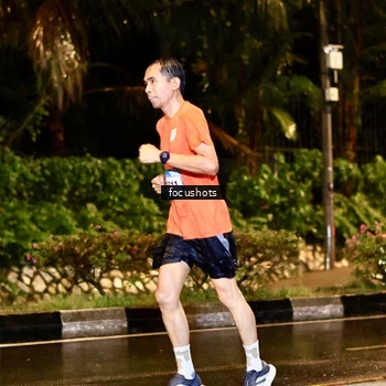 Runner Photo 7693603