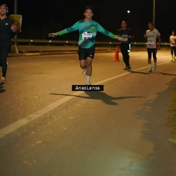 Runner Photo 7693604