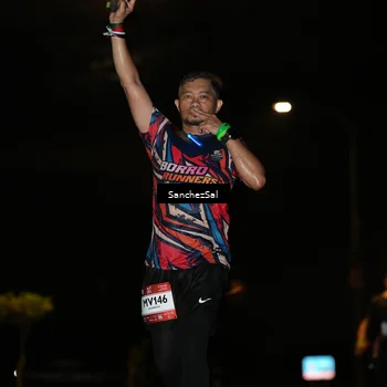 Runner Photo 7693605