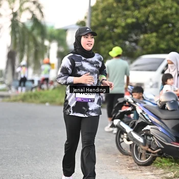 Runner Photo 7693611