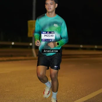 Runner Photo 7693612