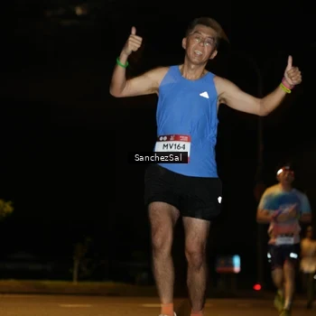 Runner Photo 7693613