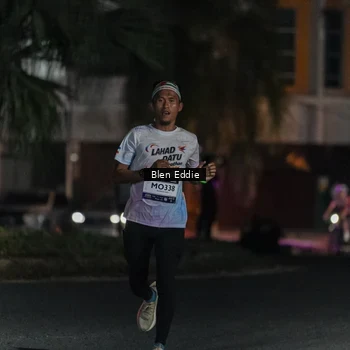Runner Photo 7693626