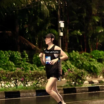 Runner Photo 7693628