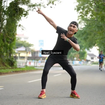 Runner Photo 7693634