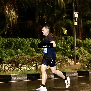 Runner Photo 7693644