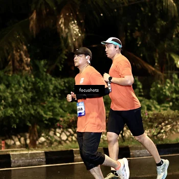 Runner Photo 7693653