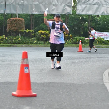 Runner Photo 7693654
