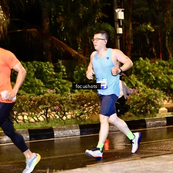 Runner Photo 7693658