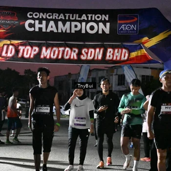Runner Photo 7693673