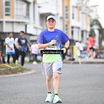 Runner Photo 7693681