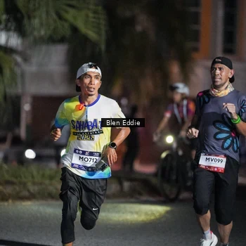 Runner Photo 7693683