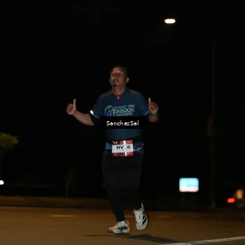 Runner Photo 7693685