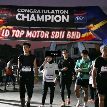 Runner Photo 7693696
