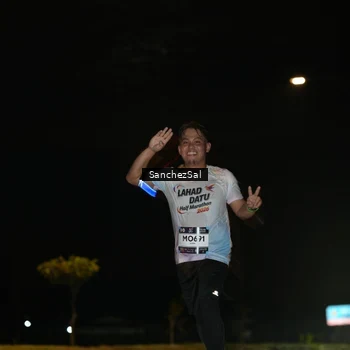 Runner Photo 7693701