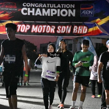 Runner Photo 7693702