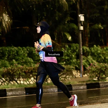 Runner Photo 7693704