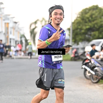 Runner Photo 7693714