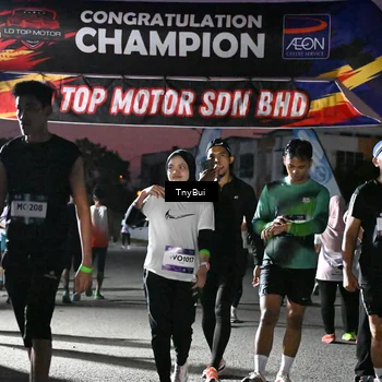 Runner Photo 7693720