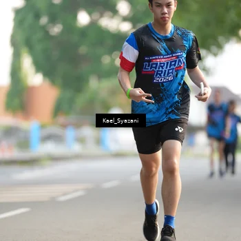 Runner Photo 7693733