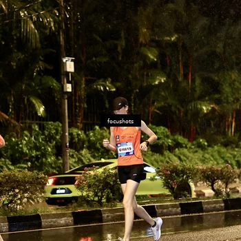 Runner Photo 7693737