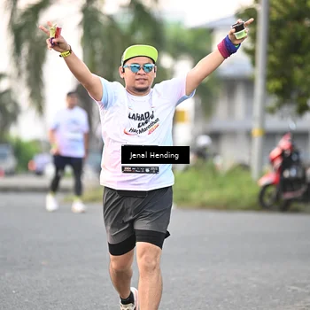 Runner Photo 7693739