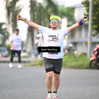 Runner Photo 7693746