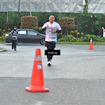 Runner Photo 7693748