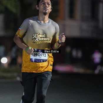 Runner Photo 7693757