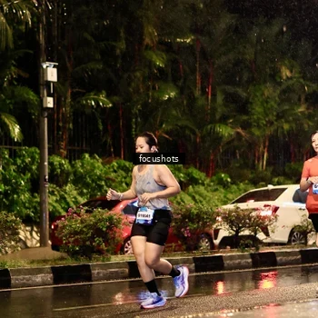 Runner Photo 7693764