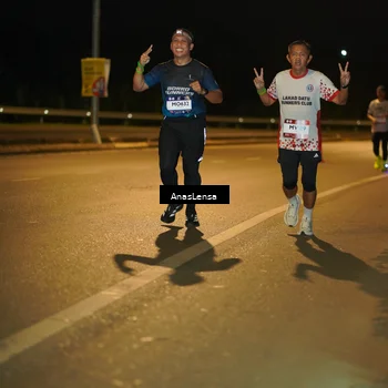 Runner Photo 7693783