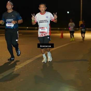 Runner Photo 7693792