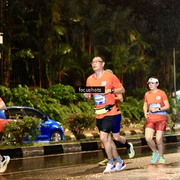 Runner Photo 7693810