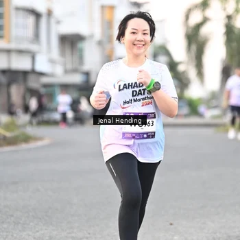 Runner Photo 7693811