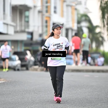 Runner Photo 7693816