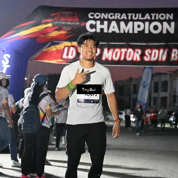 Runner Photo 7693821