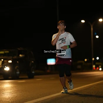 Runner Photo 7693842