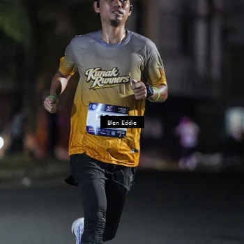 Runner Photo 7693849