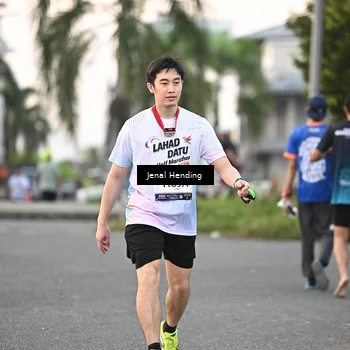 Runner Photo 7693851