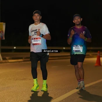 Runner Photo 7693860