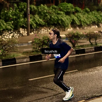 Runner Photo 7693861