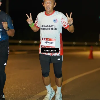 Runner Photo 7693863