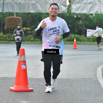 Runner Photo 7693869