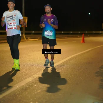 Runner Photo 7693898