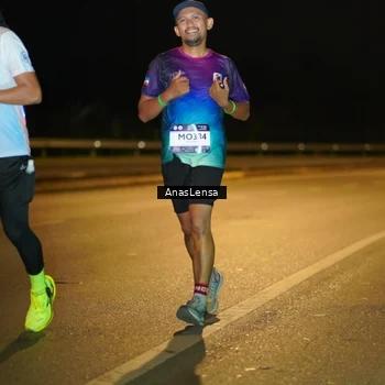 Runner Photo 7693912