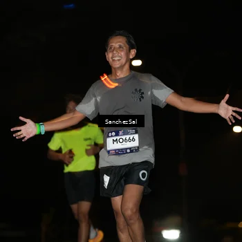 Runner Photo 7693915
